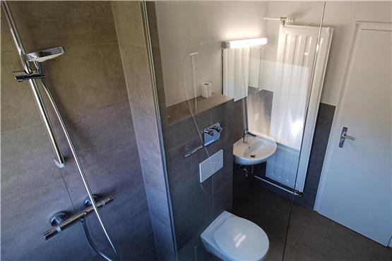 Eine der neuen Duschen im Männerwohnheim der Erlacher Höhe in Freudenstadt. Bild: Manuel Fuchs