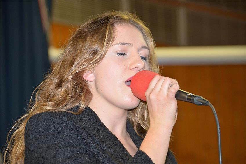 Maria Mauch glänzte mit ihrem Gesang bei „Skyfall“.