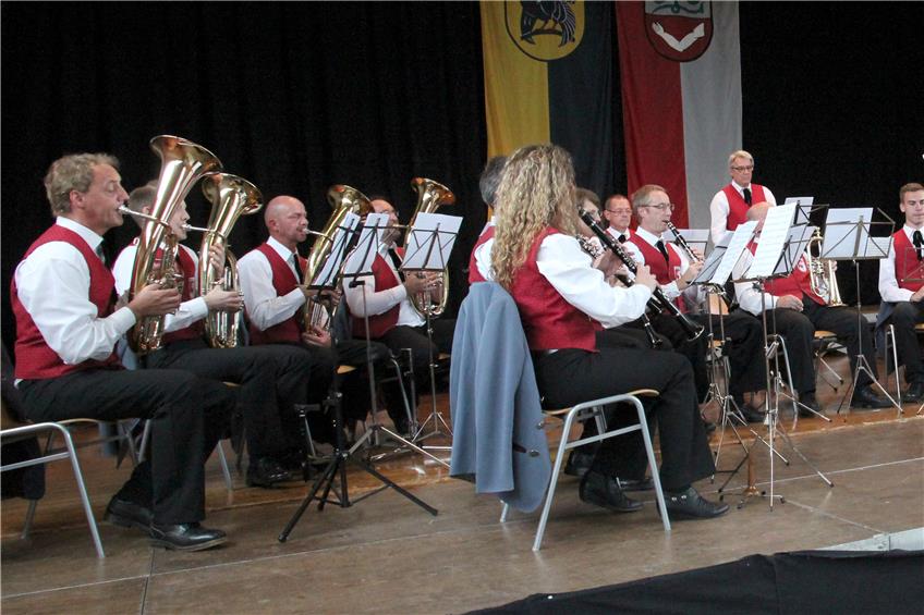 Traditionell präsentierte sich der Musikverein „Fortuna“ Talheim mit Polka, Walzer und Marsch beim Wertungsspiel des Blasmusikverbands Freudenstadt in Eutingen.