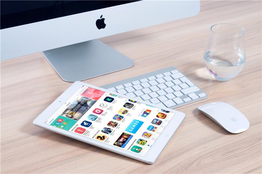  Apps sind die Produkte, die hauptsächlich online geshoppt werden. Kein Wunder, werden Apps letztlich auch digital verwendet.Bild: pixabay.com © FirmBee (CC0 Public Domain)