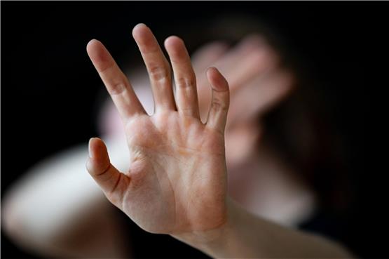 Acht von zehn Opfern häuslicher Gewalt sind Frauen. Symbolbild: Fabian Sommer/dpa
