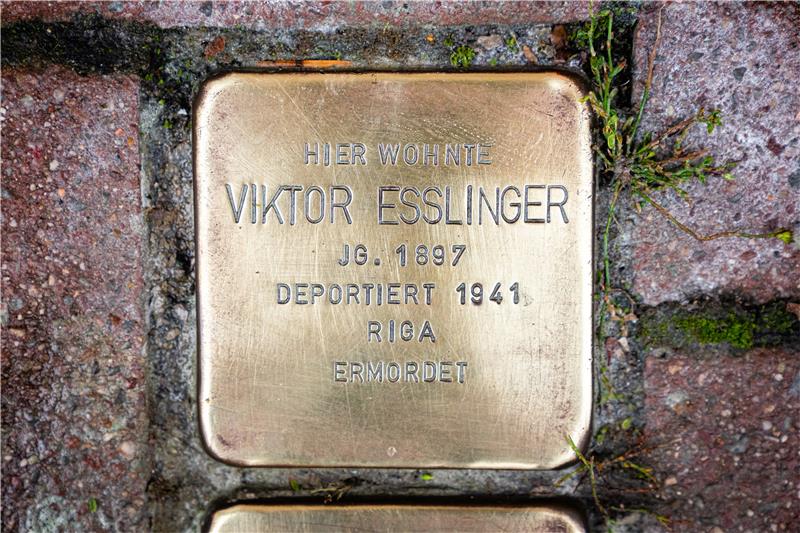 Alice, Helmut und Viktor Esslinger: Die Familie Esslinger wohnte in der Guterman...