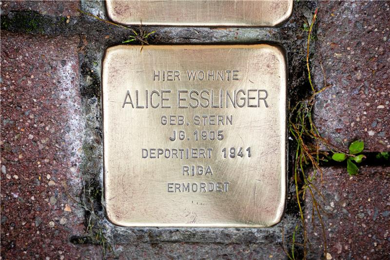 Alice, Helmut und Viktor Esslinger: Die Familie Esslinger wohnte in der Guterman...