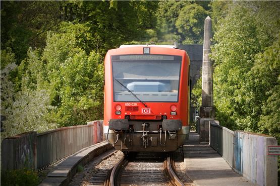An den kommenden Samstagen fährt die Ammertalbahn fast nur noch stündlich. Archivbild: Ulrich Metz