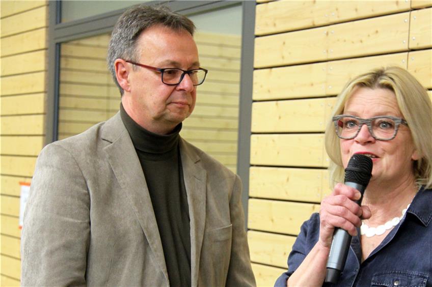 Barbara Klaussner warb im Interview mit Hans-Ulrich Händel für ein Umdenken bei Männern über Frauen in der Politik. Bild: Cristina Priotto