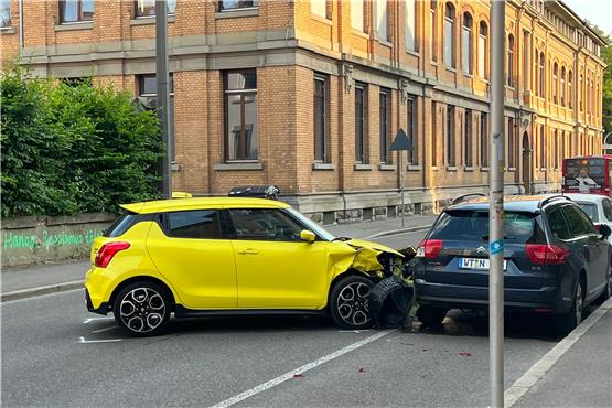 Bei dem Unfall in der Hölderlinstraße wurde niemand verletzt. Bild: Tobias Hauser