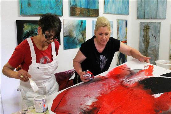 „Kunstwerkstatt“ von Anke Ryba und Magdalena Washington eröffnet in Mühlheim