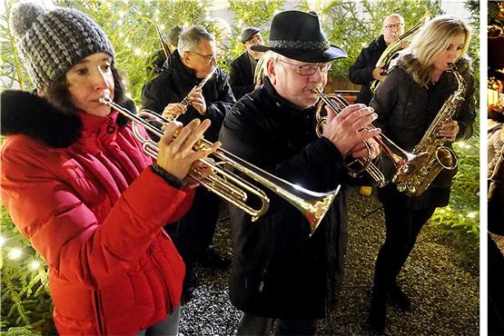 Nikolausmützen sorgen für freien Glühwein, MiA-Brass aus Ahldorf für weihnachtlichen Swing