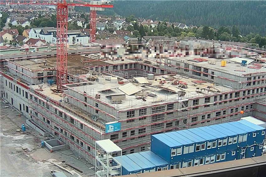Das Freudenstädter Krankenhaus (hier der Neubau von einer Webcam aufgenommen) ist auf eine zweite Coronawelle vorbereitet. Bild: Webcam