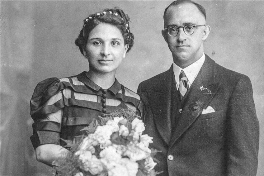 Das Hochzeitspaar Elisabeth und Walter Tränkner im Jahr 1939. Die Braut trug schwarz, weil ihr Vater im Jahr zuvor gestorben war. Privatbild