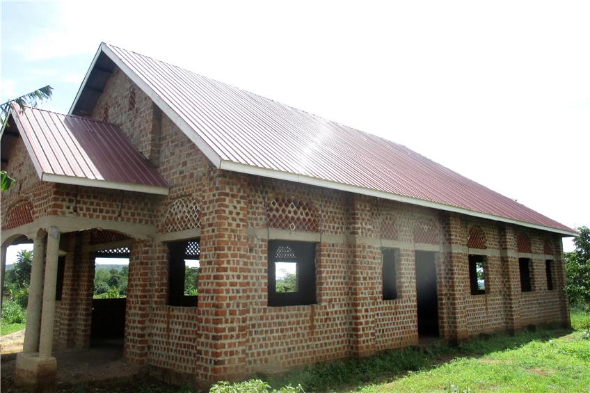 Der Bau der Kirche im ugandischen Magogo geht voran.