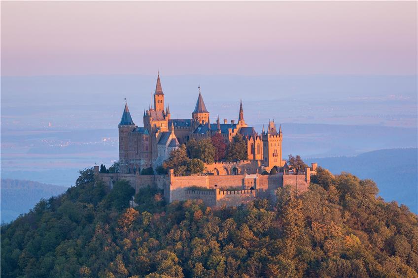 Die Burg Hohenzollern öffnet wieder ihre Schauräume. Bild: jonathansautter/Pixabay