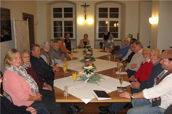 Die Dettinger Grünpaten wurden am Freitag im örtlichen Rathaus geehrt. Bild: Willy Bernhardt