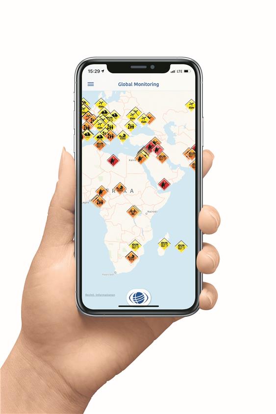 Die Global Monitoring Appzeigt Warnungen über Gefahren und Ereignisse in fastallen Ländern an.
