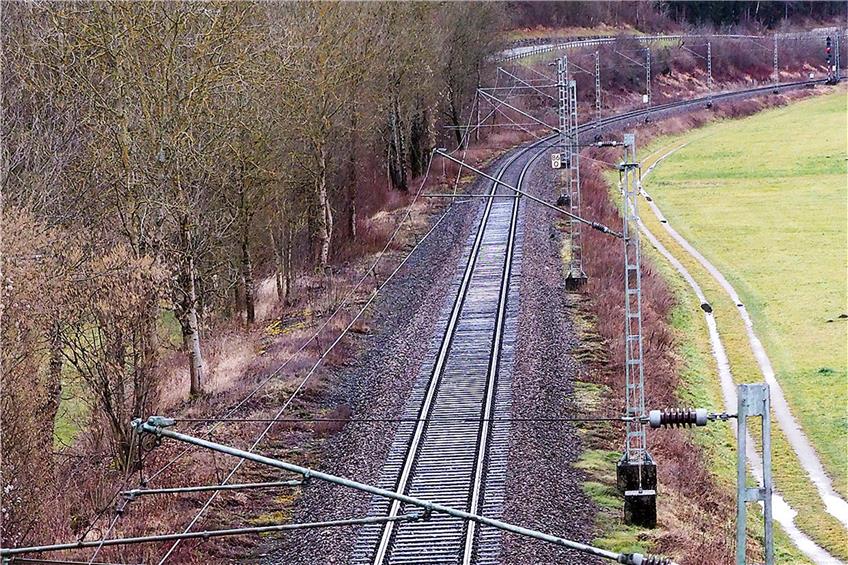 Die ersten Arbeiten für den zweigleisigen Ausbau zwischen Horb und Neckarhausen sollen im Dezember beginnen. Bild:Karl-Heinz Kuball