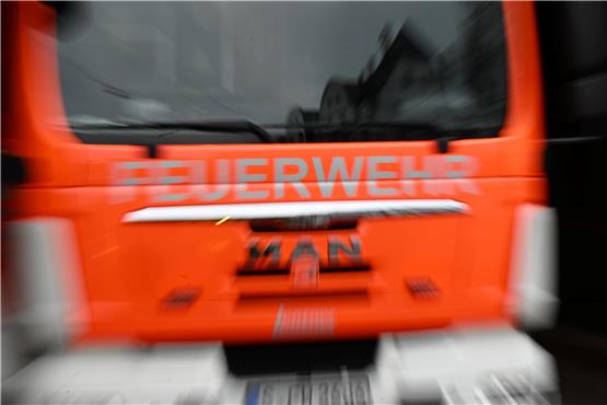 Ein Einsatzfahrzeug der Feuerwehr. Foto: Bernd Weißbrod/dpa/Symbolbild
