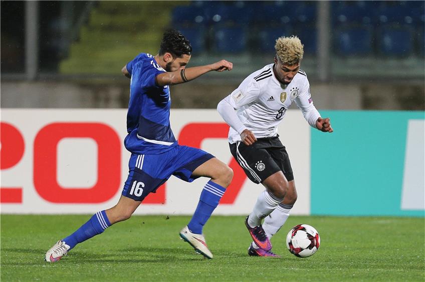 Ein Talent aus dem Ländle: Der ehemalige Stuttgarter Jugendspieler Serge Gnabry (rechts) erzielte im Nationaltrikot gegen San Marino seine ersten drei Länderspieltore. Foto: Eibner