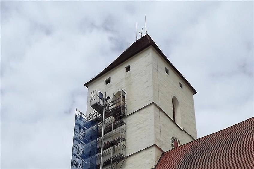 Eingerüsteter Kirchturm Privatbilder