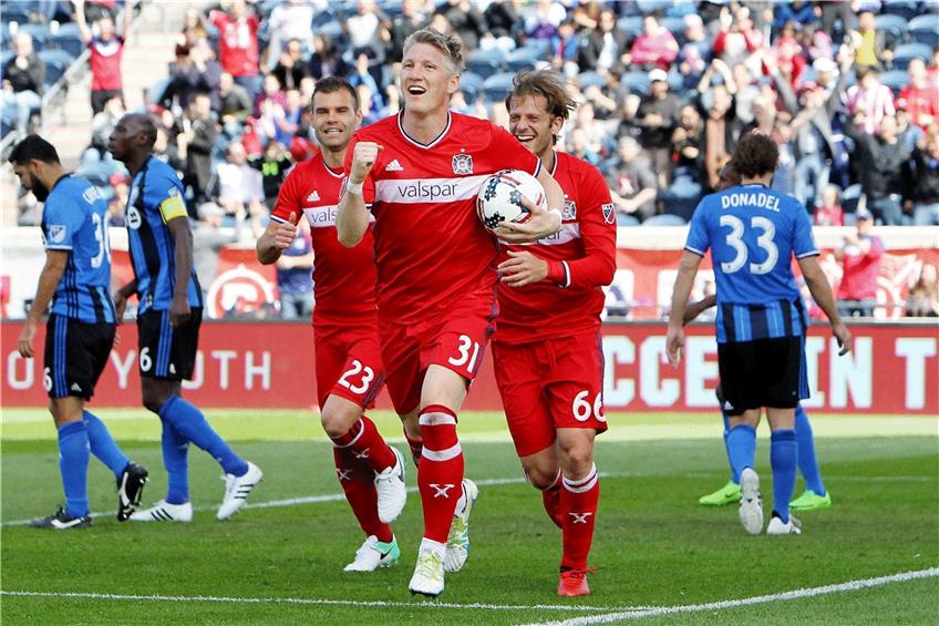 Erstes Spiel, erster Treffer: Bastian Schweinsteiger, einst Nationalspieler, im Trikot des amerikanischen Klubs Chicago Fire. Foto: afp