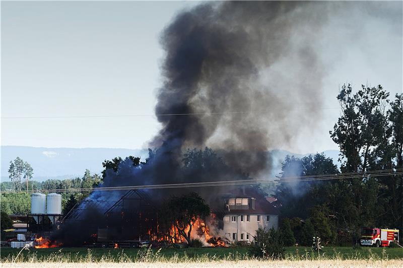 Großbrand auf dem Buchhof in Nordstetten. Bild: Karl-Heinz Kuball