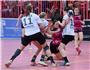 Handball Frauen-Bundesliga: TuS Metzingen - Thüringer HC. Anna Loerper (TuS, Mit...