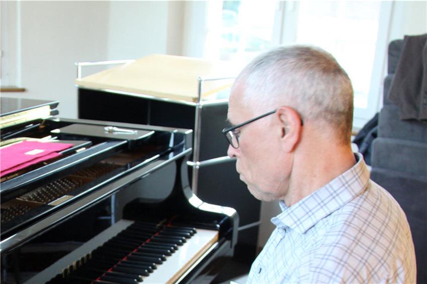 Johannes Wohlleben überraschte mit Improvisationen am Klavier.