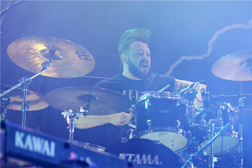 Schlagzeuger Julian Lepore