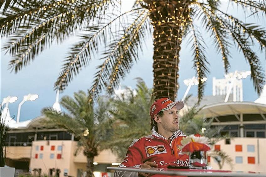 Sebastian Vettel, hier im Fahrerlager von Sakhir in Bahrain, sehnt sich nach einer Rückkehr zu einer einfacheren, verständlicheren Formel 1. Foto: Getty
