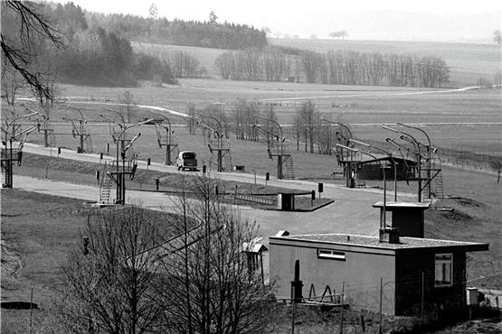 So sahen die Zapfstellen des Nato-Tanklagers 1984 aus. Heute dient die 1985 erweiterte Anlage nicht mehr als Zapfstelle, sondern als Puffer- und Weiterleitungsstation.Archivbild: Klaus Franke