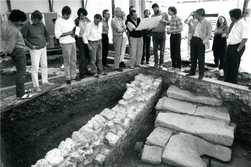 TAGBLATT-Besuch in Rottenburg bei den römischen Ausgrabungen 1987. Bild: Rainer Mozer