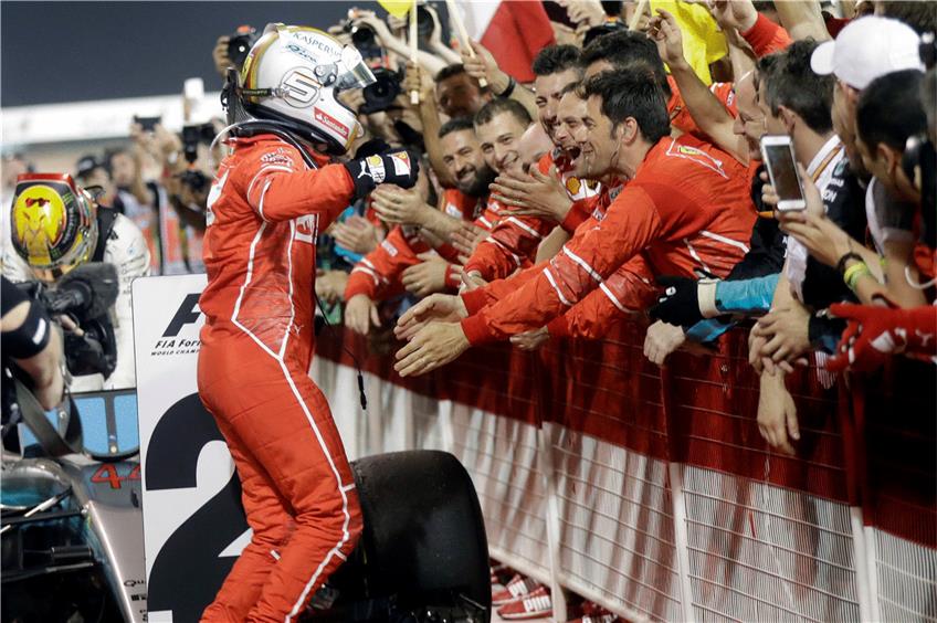 Umjubelter Sieger: Sebastian Vettel hängt Mercedes in Bahrain ab. Foto: dpa