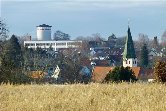 Wasserturm als Wahrzeichen Kusterdingens. Archivbild: Manfred Grohe