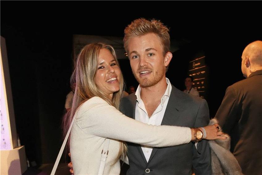 Weltmeister, Frührentner, Privatier: Nico Rosberg hat ab sofort viel mehr Zeit für seine Ehefrau Vivian. Foto: Imago
