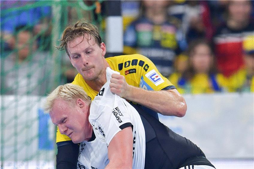 Zu viel Handball: Patrick Wiencek. Foto: Uwe Anspach